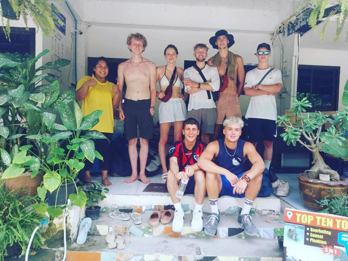 Sweed Dee Hostel Phi Phi-eilanden Buitenkant foto