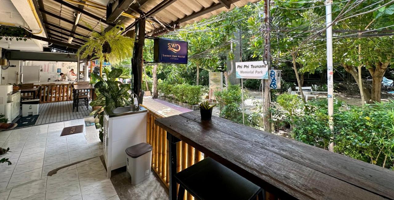 Sweed Dee Hostel Phi Phi-eilanden Buitenkant foto