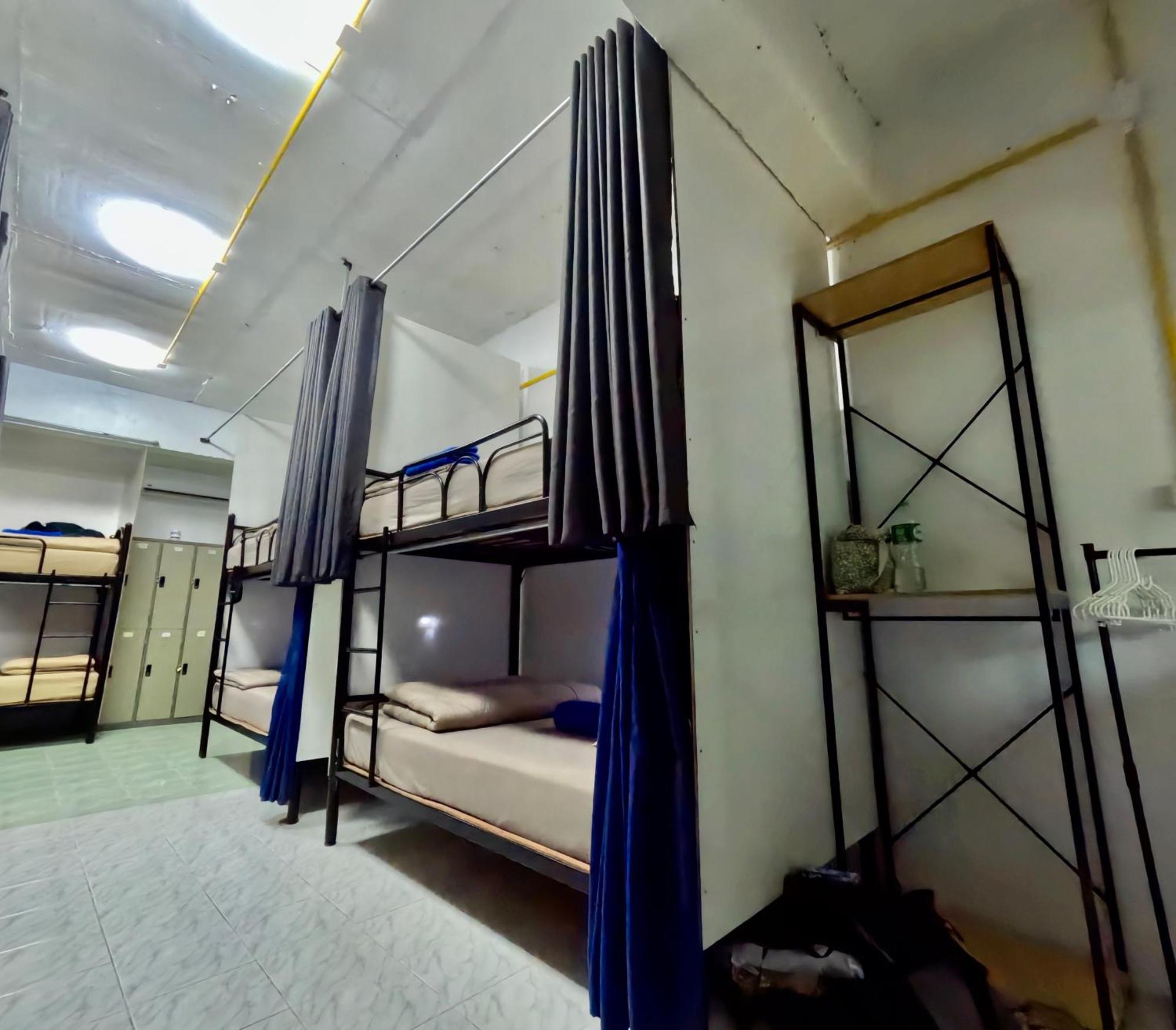 Sweed Dee Hostel Phi Phi-eilanden Buitenkant foto